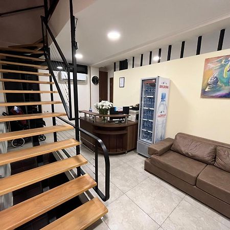 Art Family Hotel 第比利斯 外观 照片