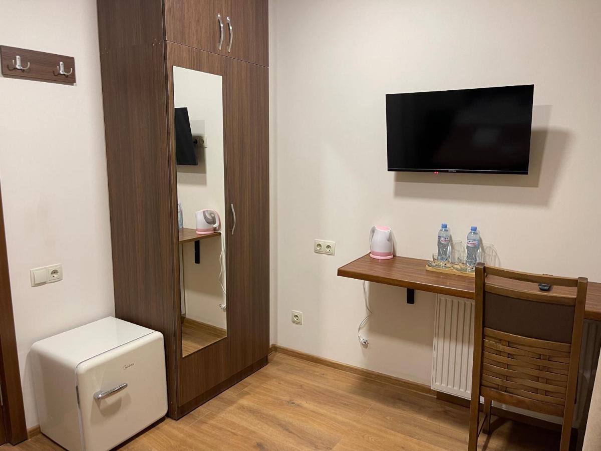 Art Family Hotel 第比利斯 外观 照片
